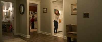 - Oh, no!
- That's gonna... What? Hey! Hey! - Instant Family