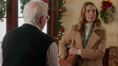 - Oh no. Um... okay. - 'Twas the Text Before Christmas