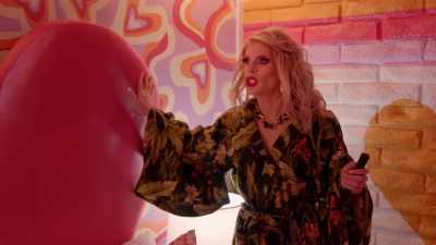 Oh! Oh, my God, you can't find
texture like that anywhere. - Trixie Motel