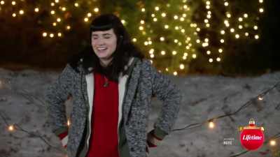Oh, oh, I feel like I know
everyone here by first name, - Under the Christmas Tree