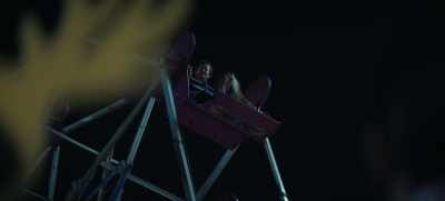 - Oh. Oh, like a cherry picker.
- Oh. [laughs] - The Big Door Prize