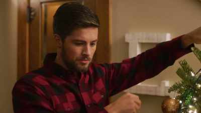 - Oh.
- Oh, we had a couple - The Christmas Listing