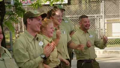 -Oh, oh. Yeah! He got it.
-(ALL LAUGH) - Magic of Disney's Animal Kingdom