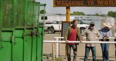 - Oh. OK.
- (WHINNYING) - Lean on Pete