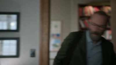 - Oh.
- Okay, he can read them, - Lucky Hank