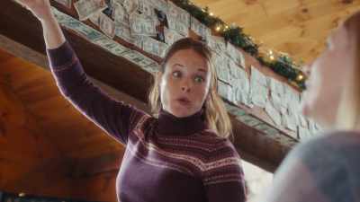 Oh, that one, an actual
princess hung that one up. - A Very Vermont Christmas