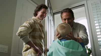 - Oh!
- Ooh, you're here! - My Child Has My Doctor’s Face