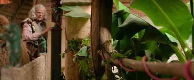 - Oh, pardon.
- (Woman) Eyes down for a full house! - Paddington in Peru