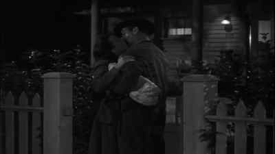Oh, Paul, you're late. - They Drive by Night