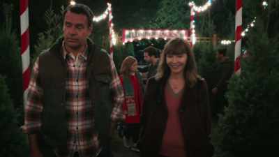 - Oh, phew, that's good news.
- I thought for a second - Zoey's Extraordinary Christmas