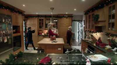Oh, please,
make yourselves at home. - Entertaining Christmas