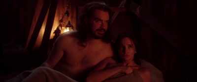- Oh, really?
- (suspenseful music continues) - The Highwayman