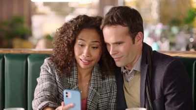 - Oh, really? The guy breaks up with you by text - Destination Love
