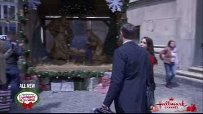 Oh, Romans take great pride
in their, - Christmas in Rome