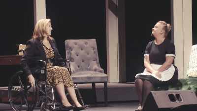 - Oh, Rosie. [Rosie se ríe] - The Confession Musical