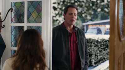 Oh - Mystery on Mistletoe Lane