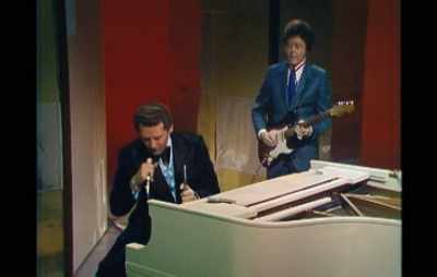 ♪ Oh! ♪ - Jerry Lee Lewis: Trouble in Mind