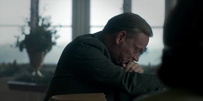 Oh. - The Crown