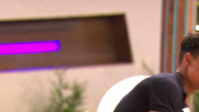 ‐Oh, shall I swim?
‐OLIVIA: Yes! Do it, do it! - Love Island