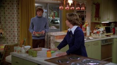 OH! SHE SENT BACK THE LEFTOVERS. - That '70s Show
