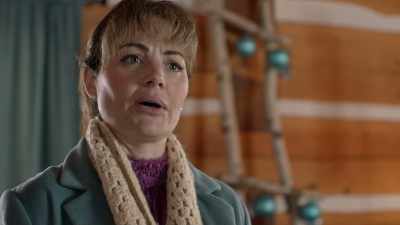 Oh, she's at a spa
in Boca Raton. It's-- - The Enchanted Christmas Cake