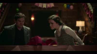Oh, she's going to lose her mind.
[gasps] - The Haunting of Bly Manor