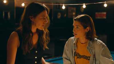 Oh, she's nice too. - The Holiday Club