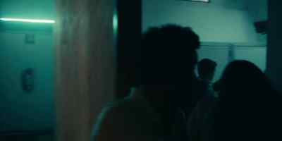 - Oh, shit. Here.
- Give it to me. - The Mosquito Coast