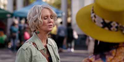 Oh shit.
Oh, I'm sorry to hear. - And Just Like That…