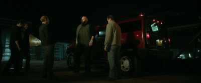 - Oh, shit.
- That's a big, big boy. - El Camino: A Breaking Bad Movie