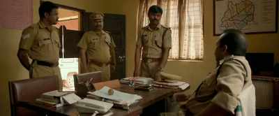 Oh, sir! - Why did you leave
without informing me? - Thondimuthalum Driksakshiyum