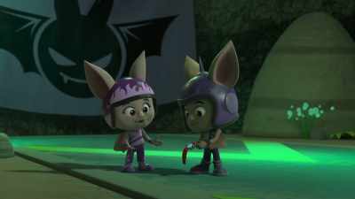 Oh, so we just
press that button. - Top Wing