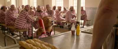 Oh, sorry about that. I'll just, er... - Paddington 2