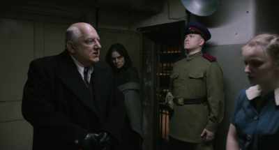 Oh, sorry, darling. Work.
I'll make it up to you. - The Death of Stalin
