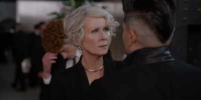 Oh, sorry. I have to...
Anyway, excuse me. - And Just Like That…