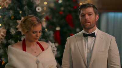 Oh, thank you.
I can't take credit for it. - Designing Christmas with You