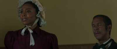 -Oh. That was beautiful,
Deacon Deacon Deacon.
-[man 12] Amen. - Outlaw Johnny Black