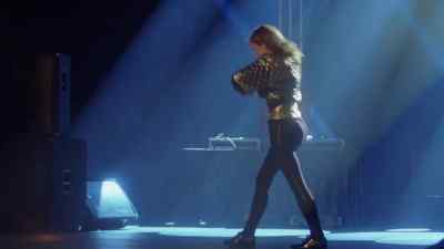 Oh, that's good. Robot, pop it. - Another Cinderella Story