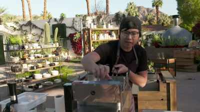 Oh, and that's like
perfectly toasted. - Chopped Next Gen