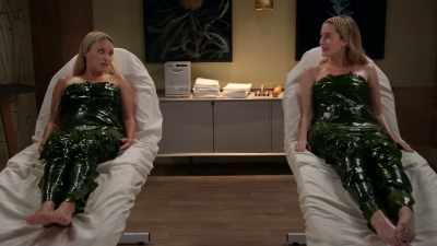 - Oh, that's super random.
- No, I don't think it's random. - Pretty Smart