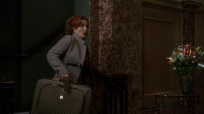 - Oh, is the elevator not working?
- Nope. It's working. - Fringe