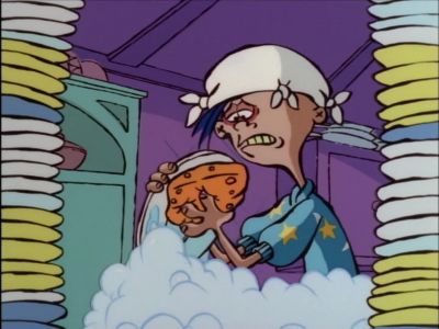 OH...THE MOON RESEMBLES
HALF-EATEN CHEESE. - Ed, Edd n Eddy
