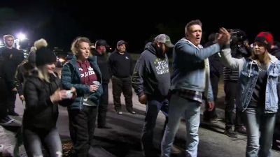 - Oh, for the whole head. - Drop it if you want to. - Street Outlaws: America's List