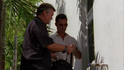 Oh, the window, Mike?
I mean, - Burn Notice