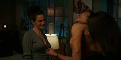 - Oh, there you go.
- And, uh… - I Want You Back
