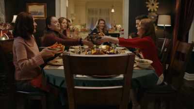 - Oh, there's that huge ring
blinding me! - Christmas Jars