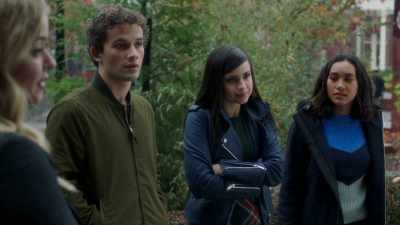 ♪ Oh there's no.. ♪ - Pretty Little Liars: The Perfectionists
