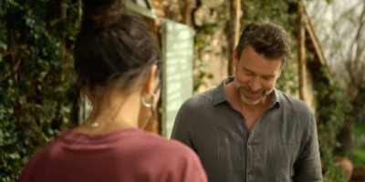 -Oh.
-They have matching tempers, so… - La Dolce Villa