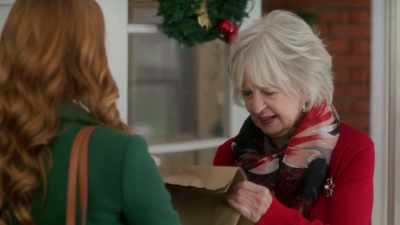 - Oh! They...
oh, New York bagels. - 'Twas the Text Before Christmas