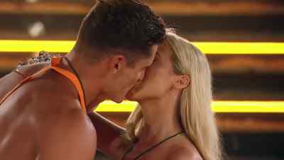 Oh, my three-way kiss was sloppy. - Love Island Australia